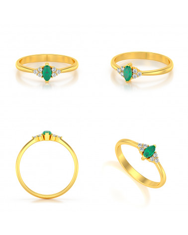 Détail du serti de l'émeraude marquise entourée de 6 diamants - Bague Abril en or jaune