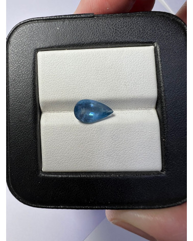 Aguamarina Ovalada Fasetada celeste claro - Peso de 0.720 quilates - Claridad VVS-VS - Origen India