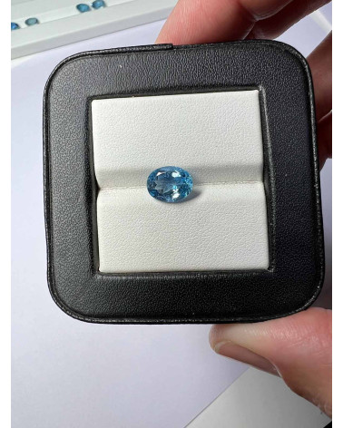 Aguamarina Ovalada Fasetada celeste claro - Peso de 0.720 quilates - Claridad VVS-VS - Origen India
