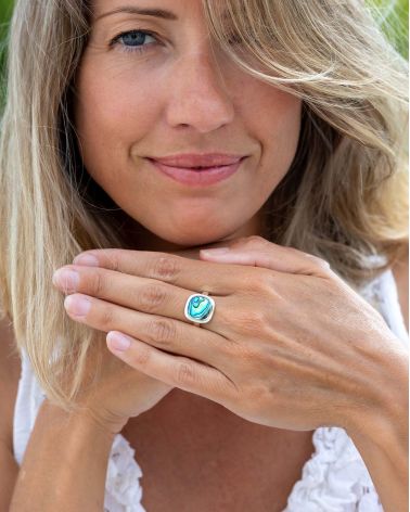 925 Sterling Silver Ring with White Mother-of-Pearl - Oceana