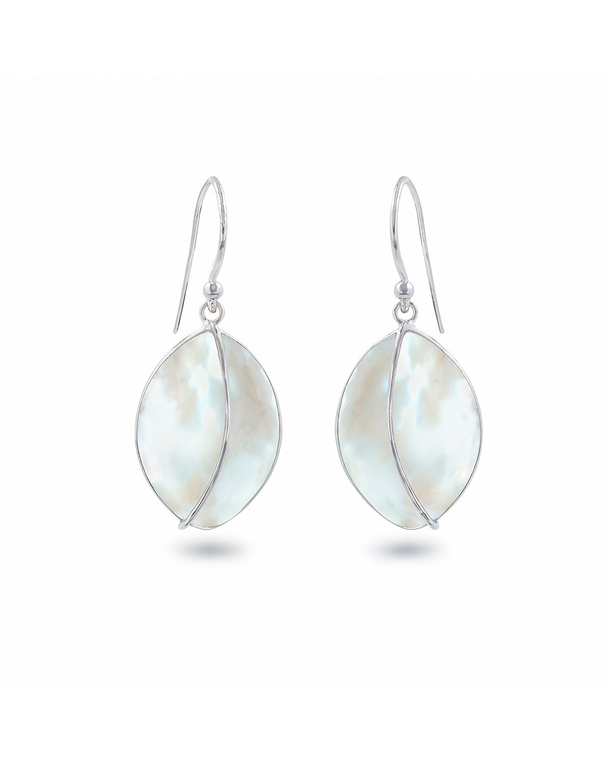 Orecchini in madreperla bianca e argento 925 – Forma foglia