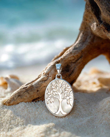 Ciondolo Albero della Vita in Madreperla Bianca e Argento 925 - Design Ovale