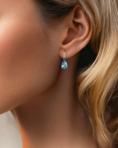 Pendientes de Topacio y Diamantes Puestos – Elegancia y Feminidad