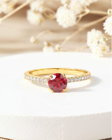 Anillo de Oro Rubi y diamantes