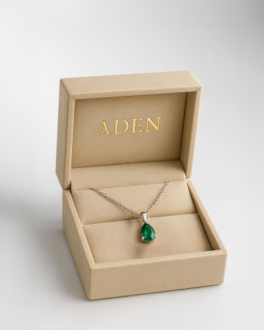 Collier Pendentif Emeraude Chaine Argent 925 incluse 0.49grs