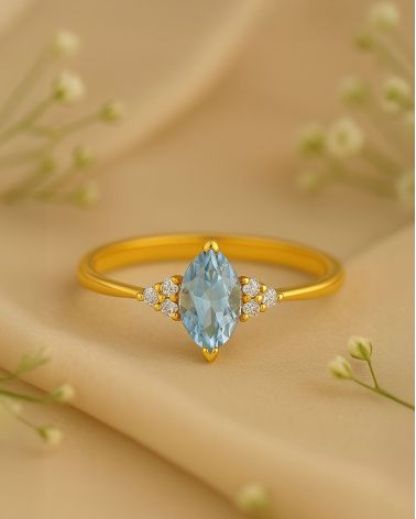 Gold Aquamarine Diamonds Ring